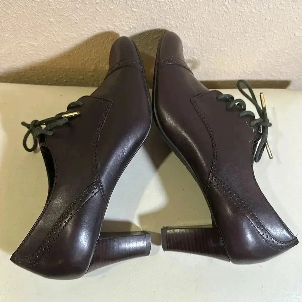 Etienne Aigner Size 8M